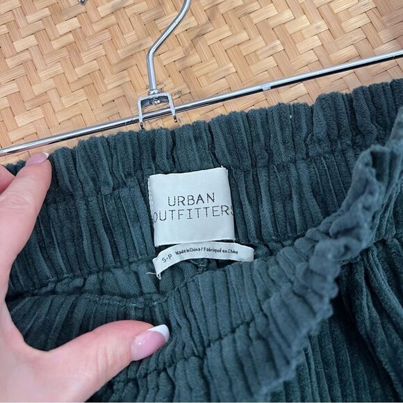 Urban outfitters corduroy frayed pull on shorts high‎ rise - Picture 5 of 6